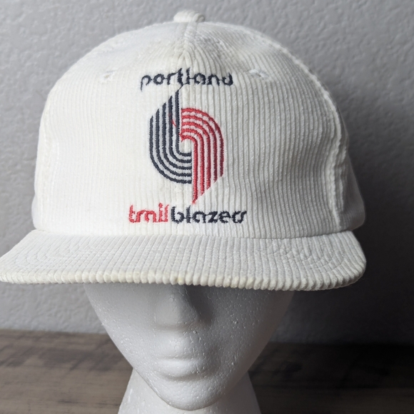 Vintage Portland Trail Blazers NBA Corduroy Snapback Hat. OS